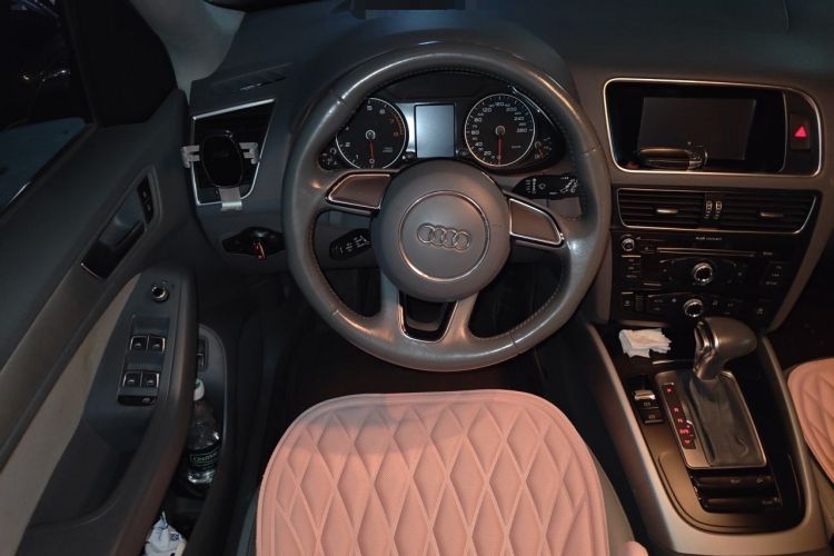 Used Audi Q5 2016 40 TFSI Trendy Edition Steering Wheel