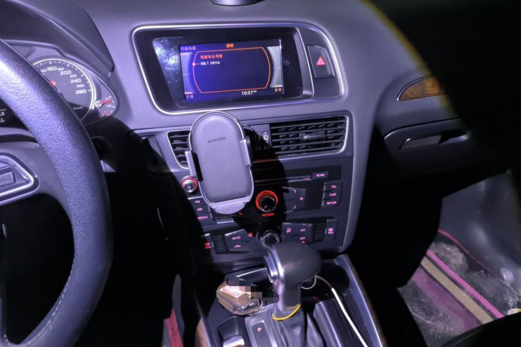 Used Audi Q5 2016 40 TFSI Trendy Edition Audio And AC Panel