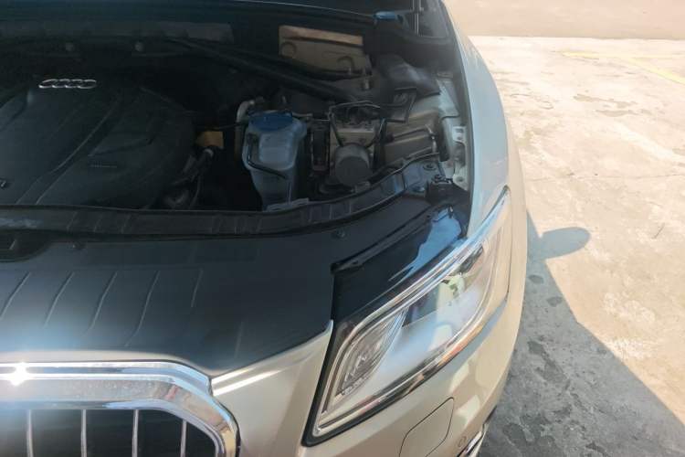 Used Audi Q5 2016 40 TFSI Technology Edition Engine Bay Left