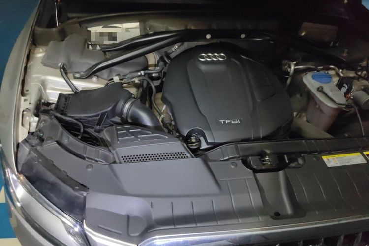 Used Audi Q5 2016 40 TFSI Technology Edition Engine Bay Right
