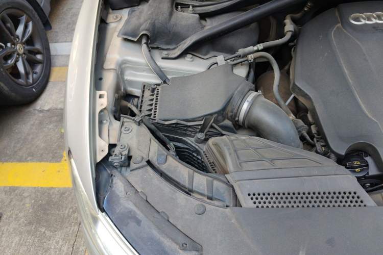 Used Audi Q5 2016 40 TFSI Technology Edition Engine Bay Right