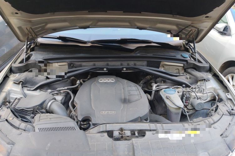 Used Audi Q5 2016 40 TFSI Technology Edition Engine Bay