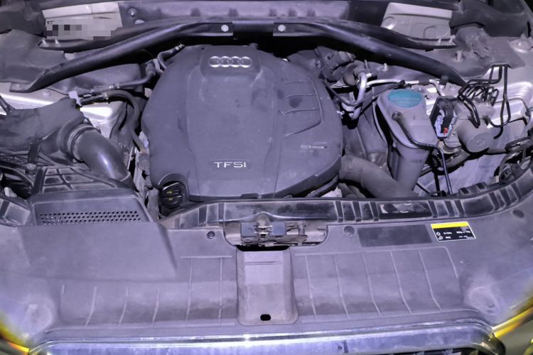 Used Audi Q5 2016 40 TFSI Trendy Edition Engine Bay