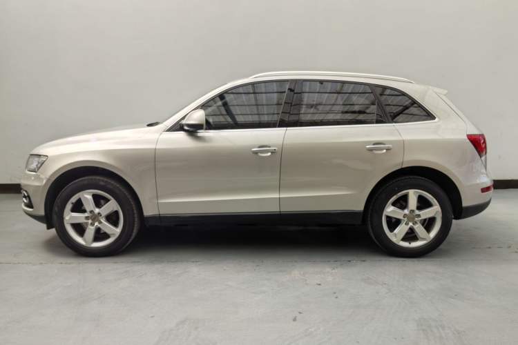 Used Audi Q5 2016 40 TFSI Technology Edition Exterior 12