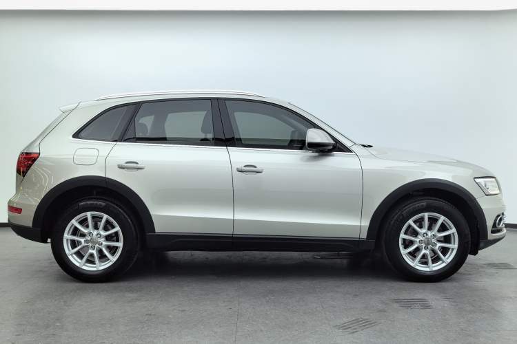 Used Audi Q5 2016 40 TFSI Trendy Edition Exterior 5