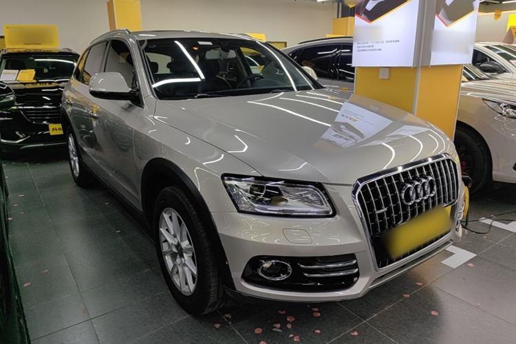 Used Audi Q5 2016 40 TFSI Trendy Edition Front Right 45 Deg