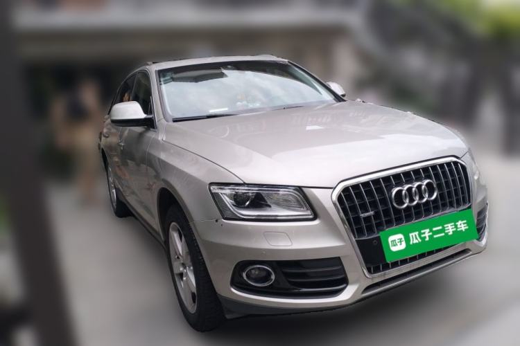 Used Audi Q5 2016 40 TFSI Technology Edition Front Right 45 Deg