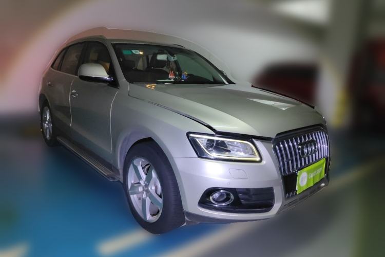 Used Audi Q5 2016 40 TFSI Technology Edition Front Right 45 Deg