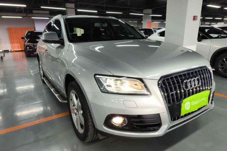 Used Audi Q5 2016 40 TFSI Technology Edition Front Right 45 Deg