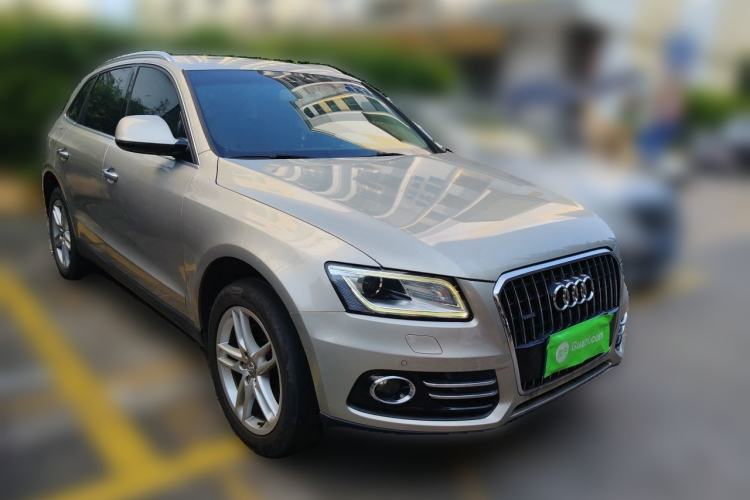 Used Audi Q5 2016 40 TFSI Technology Edition Front Right 45 Deg