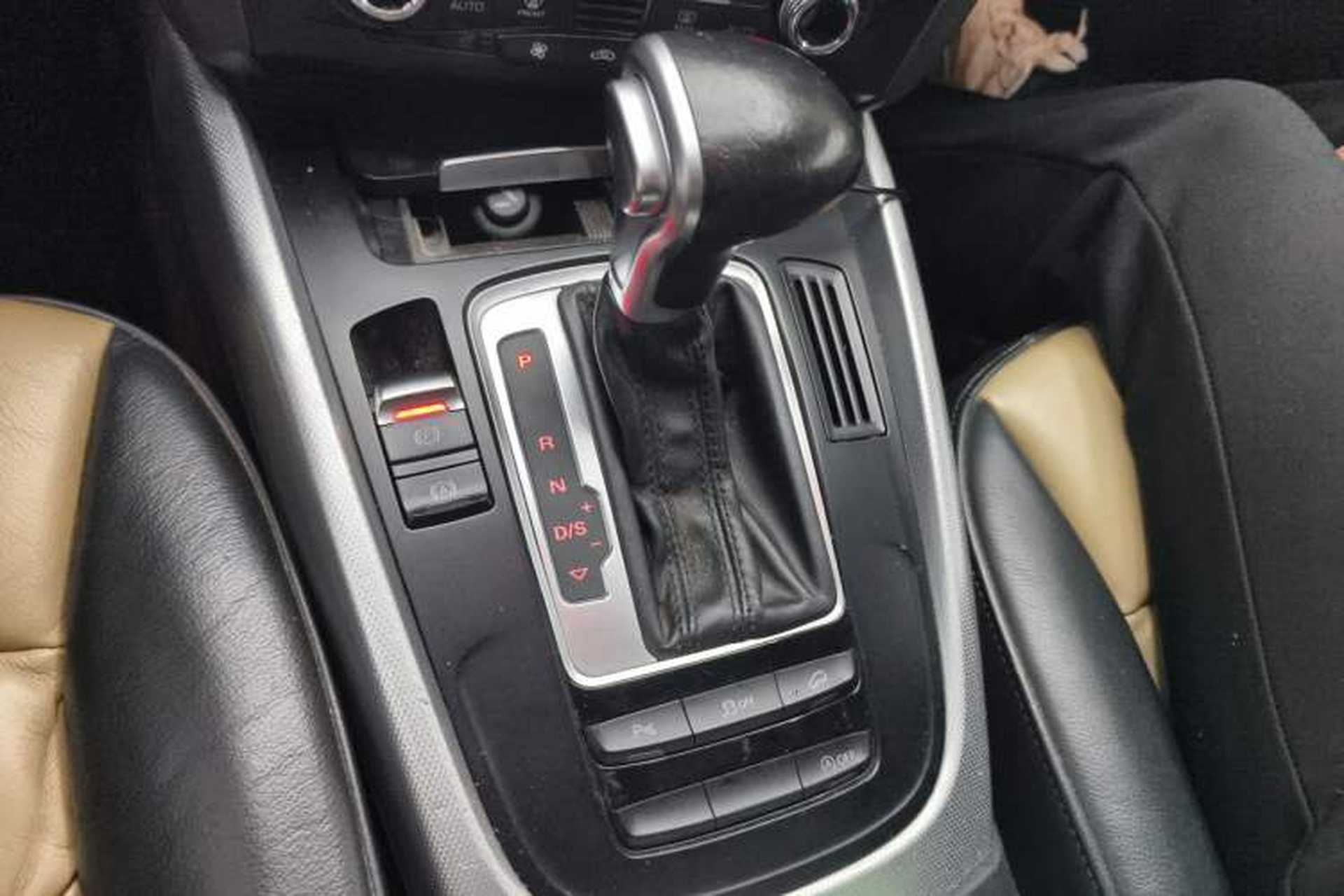Used Audi Q5 2016 40 TFSI Technology Edition Gear Lever