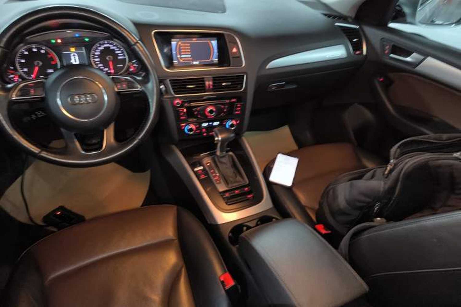 Used Audi Q5 2016 40 TFSI Technology Edition Gear Lever