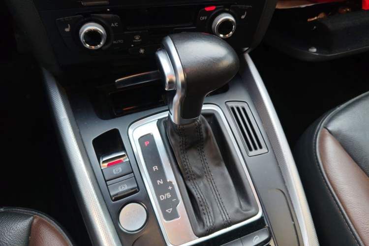 Used Audi Q5 2016 40 TFSI Technology Edition Gear Lever
