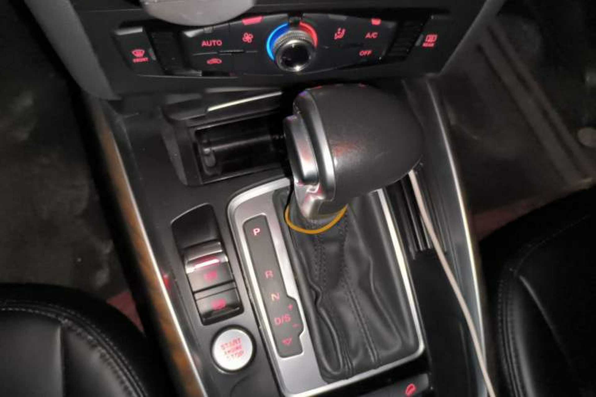 Used Audi Q5 2016 40 TFSI Trendy Edition Gear Lever