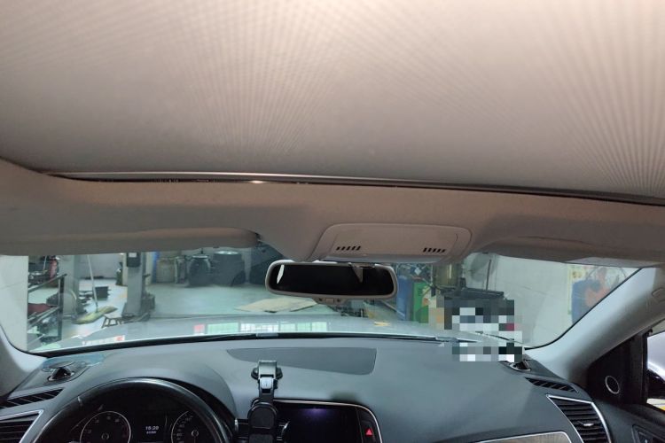 Used Audi Q5 2016 40 TFSI Comfort Model Headliner