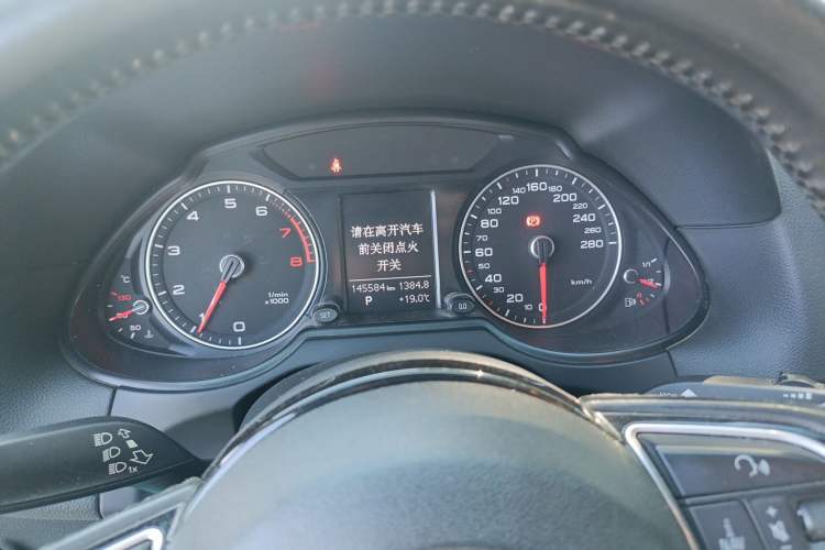 Used Audi Q5 2016 40 TFSI Technology Edition Instrument Cluster