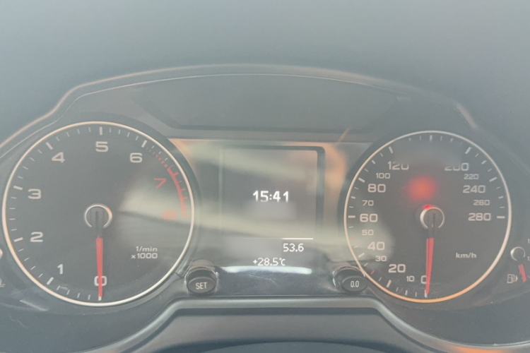 Used Audi Q5 2016 40 TFSI Trendy Edition Instrument Cluster