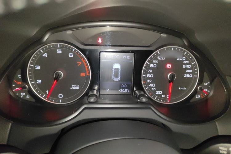 Used Audi Q5 2016 40 TFSI Technology Edition Instrument Cluster