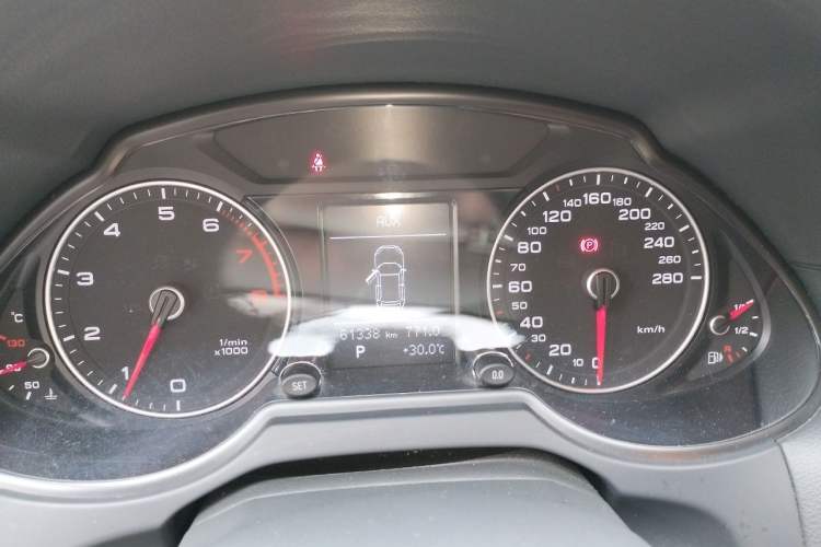 Used Audi Q5 2016 40 TFSI Technology Edition Instrument Cluster