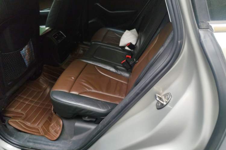 Used Audi Q5 2016 40 TFSI Technology Edition Interior 4