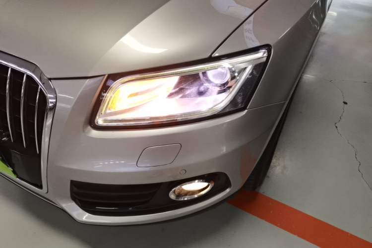 Used Audi Q5 2016 40 TFSI Technology Edition Left Front Headlight