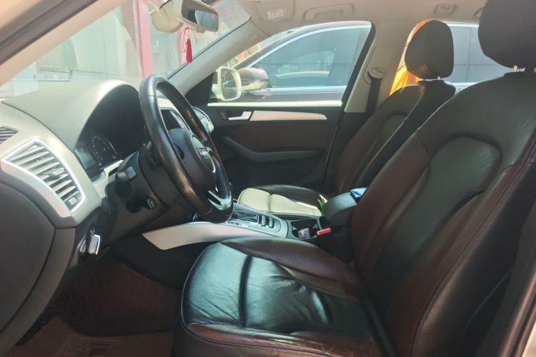 Used Audi Q5 2016 40 TFSI Technology Edition Left Front Seat