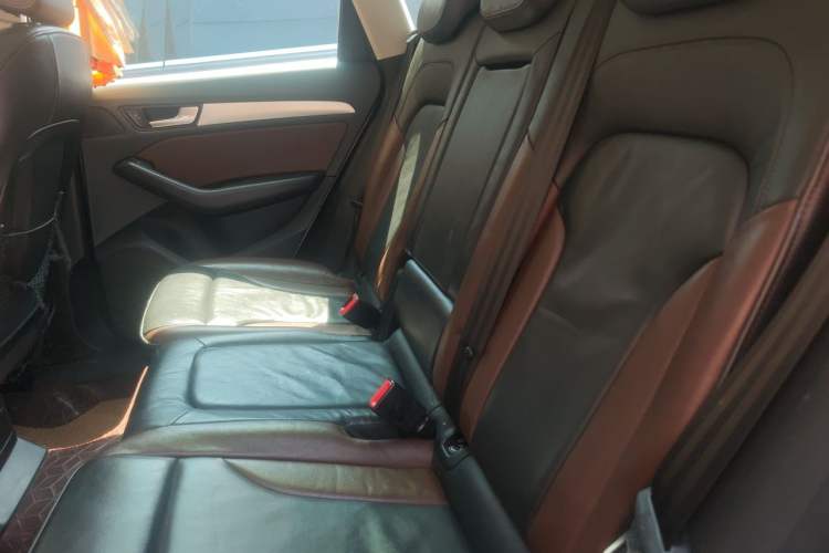 Used Audi Q5 2016 40 TFSI Technology Edition Left Rear Seat