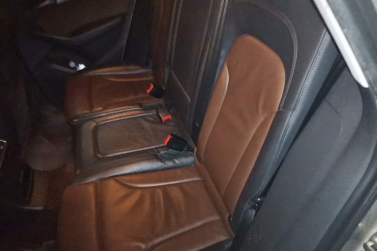 Used Audi Q5 2016 40 TFSI Technology Edition Left Rear Seat