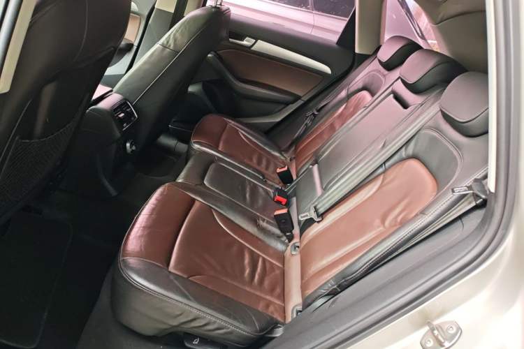 Used Audi Q5 2016 40 TFSI Technology Edition Left Rear Seat