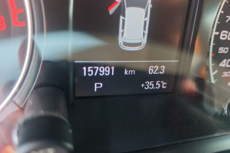 Used Audi Q5 2016 40 TFSI Technology Edition Odometer Close Up