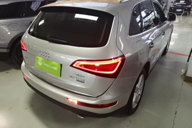 Used Audi Q5 2016 40 TFSI Technology Edition Rear Right 45 Deg