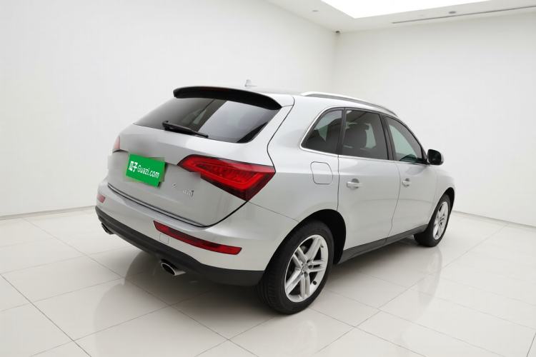 Used Audi Q5 2016 40 TFSI Technology Edition Rear Right 45 Deg