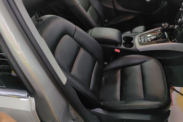 Used Audi Q5 2016 40 TFSI Trendy Edition Right Front Seat