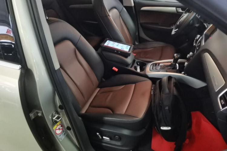 Used Audi Q5 2016 40 TFSI Technology Edition Right Front Seat