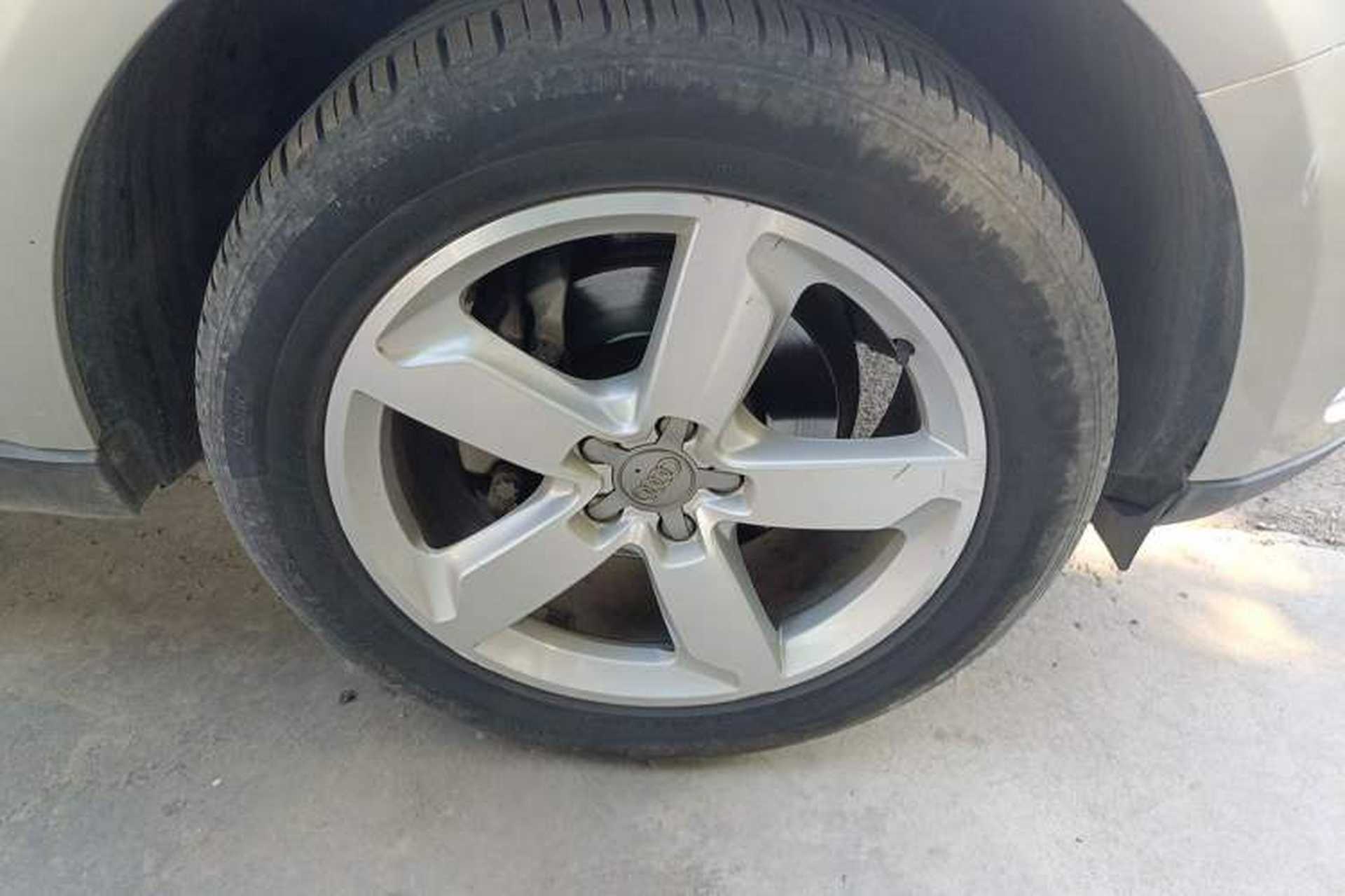 Used Audi Q5 2016 40 TFSI Technology Edition Right Front Wheel Hub