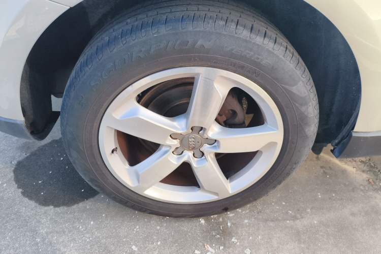 Used Audi Q5 2016 40 TFSI Technology Edition Right Rear Wheel Hub