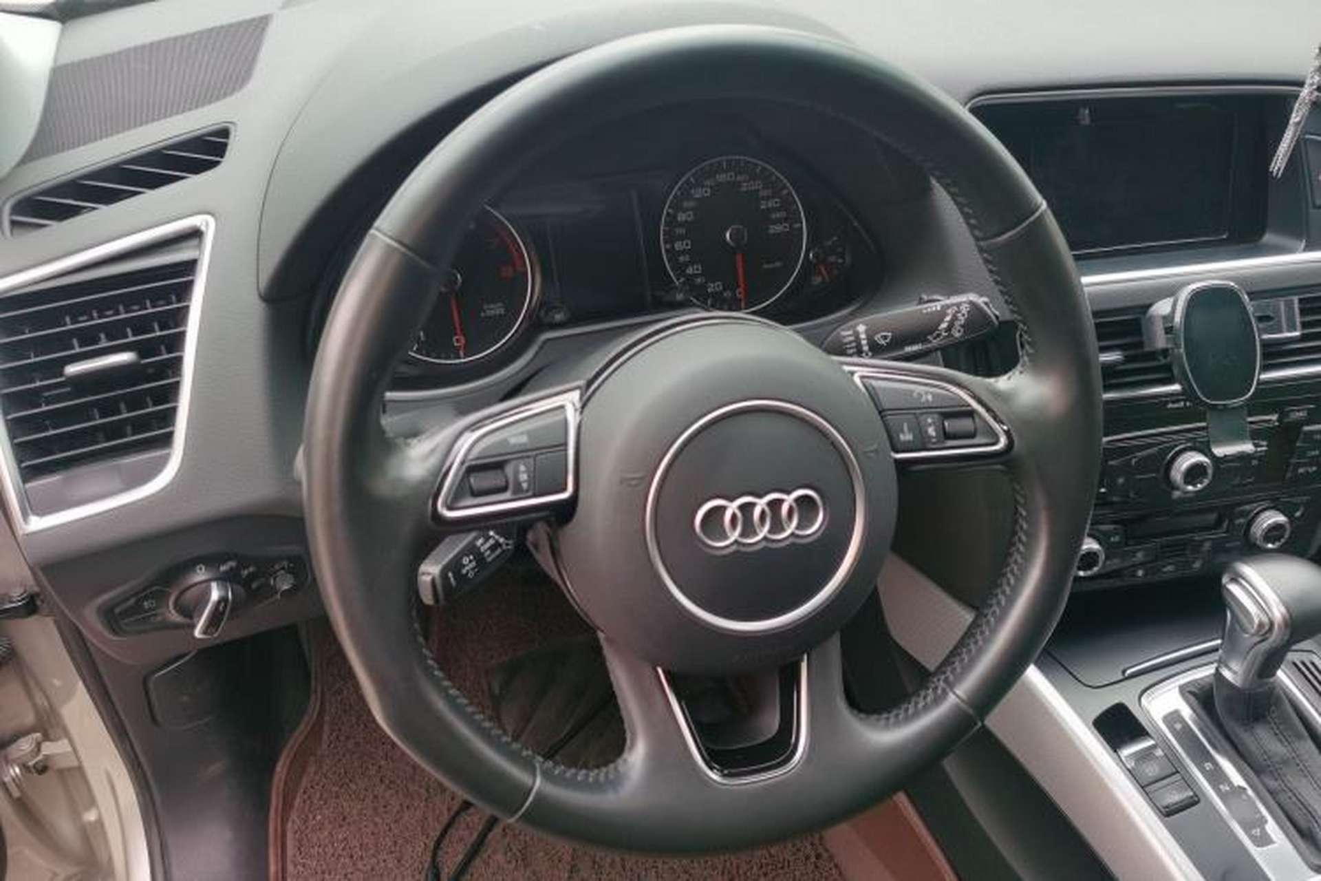 Used Audi Q5 2016 40 TFSI Technology Edition Steering Wheel