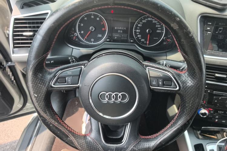 Used Audi Q5 2016 40 TFSI Technology Edition Steering Wheel