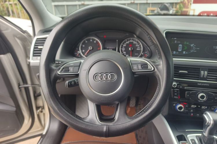 Used Audi Q5 2016 40 TFSI Technology Edition Steering Wheel