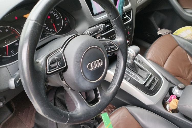 Used Audi Q5 2016 40 TFSI Technology Edition Steering Wheel