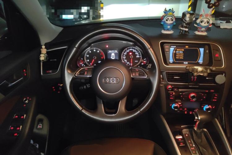 Used Audi Q5 2016 40 TFSI Technology Edition Steering Wheel