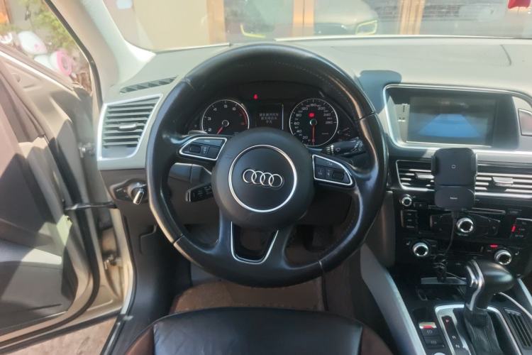 Used Audi Q5 2016 40 TFSI Technology Edition Steering Wheel