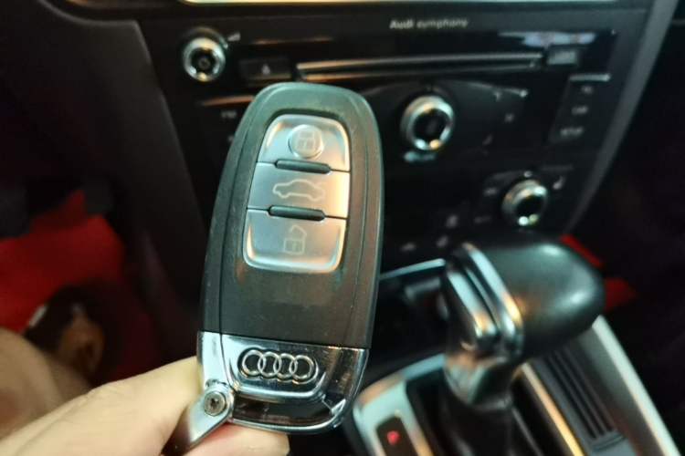 Used Audi Q5 2016 40 TFSI Technology Edition Vehicle Key