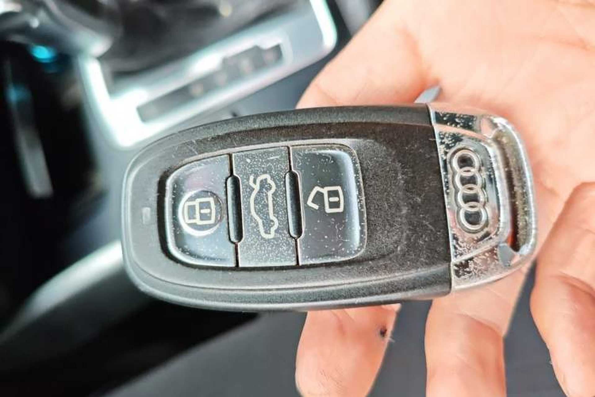 Used Audi Q5 2016 40 TFSI Technology Edition Vehicle Key