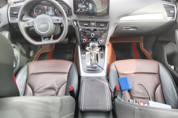 Used Audi Q5 2016 40 TFSI Technology Edition Center Console