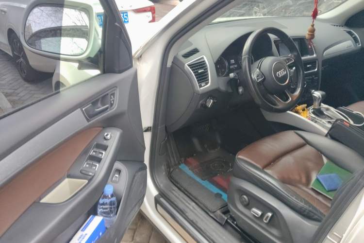 Used Audi Q5 2016 40 TFSI Technology Edition Driver Seat
