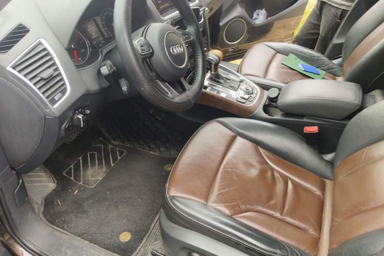 Used Audi Q5 2016 40 TFSI Comfort Model Driver Seat