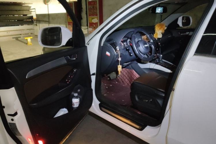 Used Audi Q5 2016 40 TFSI Technology Edition Driver Seat