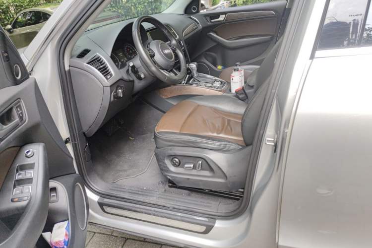 Used Audi Q5 2016 40 TFSI Comfort Model Driver Seat