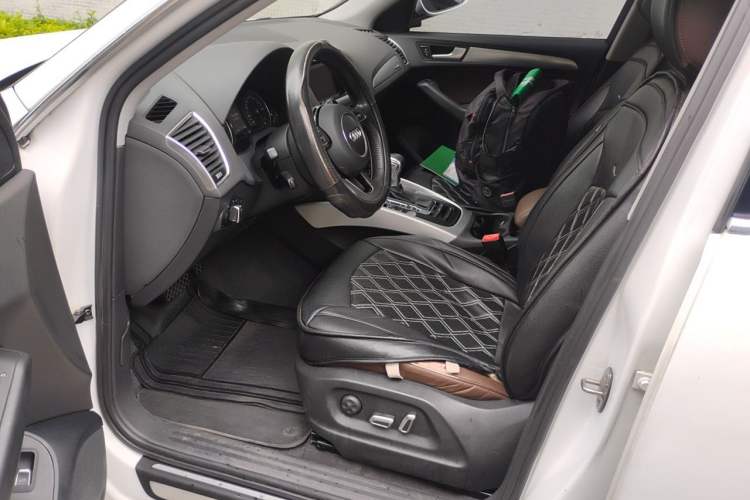 Used Audi Q5 2016 40 TFSI Technology Edition Driver Seat